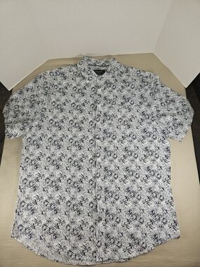 Resort-Ready Short Sleeve Button-Down Shirt - Navy Floral on White